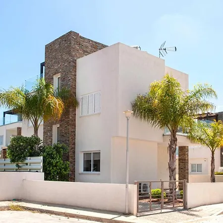 Anastasia - Fig Tree Bay Area Villa