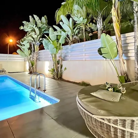 Anastasia - Fig Tree Bay Area *