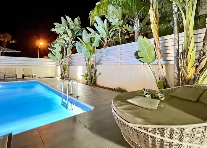 Anastasia - Fig Tree Bay Area *