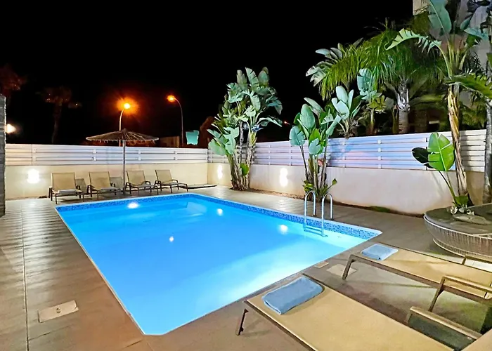 Villa Anastasia - Fig Tree Bay Area