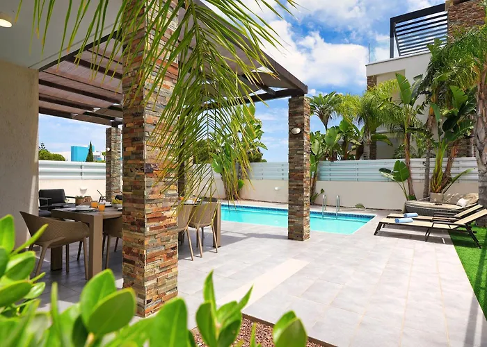 Anastasia - Fig Tree Bay Area Villa *